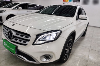 奔驰GLA 2017款 GLA 220 4MATIC 豪华型