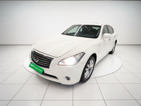 英菲尼迪Q70 2013款 Q70L 2.5L 雅致版