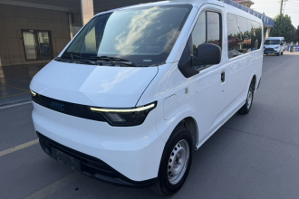 江铃 E福顺 2025款 明窗版 41.86kwh 短轴低顶