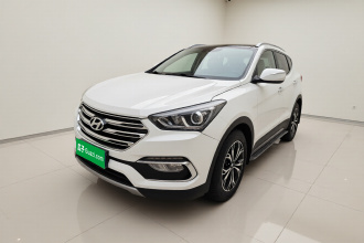 现代 胜达 2017款 2.0T 自动四驱智能型 7座