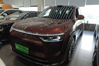 鸿蒙智行 问界M8 2025款 增程 Ultra版 53.4kWh 5座版 (192线激光雷达）