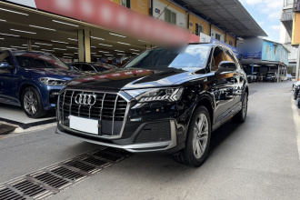 奥迪Q7 2023款 45 TFSI quattro S line运动型