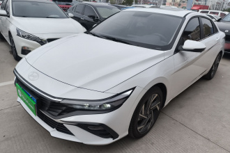 现代 伊兰特 2023款 1.5L CVT GLX精英版