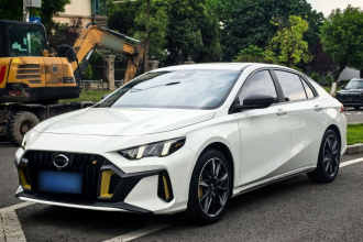 广汽传祺 影豹 2023款 270T DCT J15版