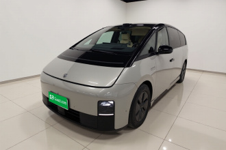 理想汽车 理想MEGA 2025款 Home 家庭特别版