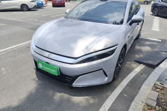 比亚迪 汉L 2025款 EV 四驱激光雷达旗舰型