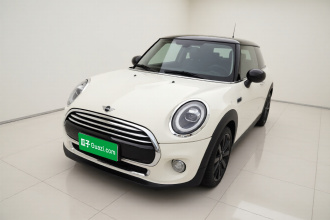 MINI 2019款 1.5T COOPER 艺术家
