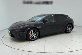 腾势Z9GT 2024款 1100四驱Max版