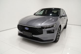 福特 蒙迪欧 2025款 1.5T EcoBoost E 混动 豪华型