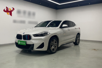 宝马X2 2022款 sDrive25i M运动套装