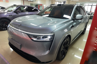 鸿蒙智行 问界M8 2025款 增程 Ultra版 53.4kWh 5座版