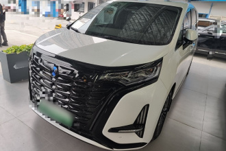 腾势D9 2022款 DM-i 970 四驱旗舰型