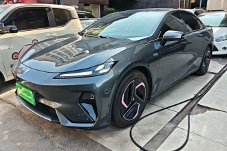 深蓝汽车 深蓝L07 2025款 530Ultra乾崑智驾ADS SE纯电版