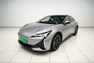 ARCFOX极狐 极狐 阿尔法S5 2024款 560MAX 185kW