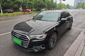 奥迪A6L 2023款 改款 45 TFSI 臻选致雅型