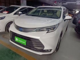 丰田 赛那SIENNA 2023款 2.5L混动 舒适版
