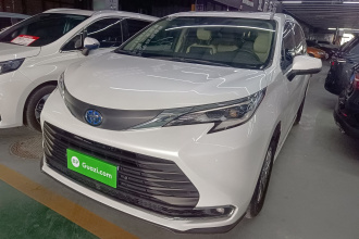丰田 赛那SIENNA 2023款 2.5L混动 舒适版