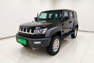 北京越野BJ40 2016款 2.0T 手动四驱尊贵版
