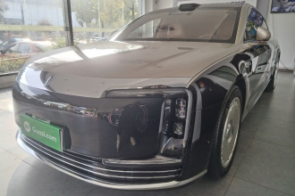 鸿蒙智行 尊界S800 2025款 增程 星辉尊享版 5座