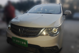 宝骏730 2014款 1.5L 手动豪华型 7座