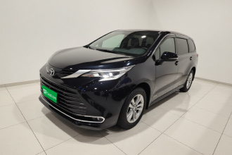 丰田 赛那SIENNA 2024款 2.5L混动 四驱尊贵版