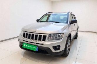 Jeep 指南者(进口) 2011款 2.4L 四驱运动版