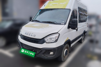 依维柯欧胜 2020款 2.3T 手动超瑞短轴高顶高功F1A