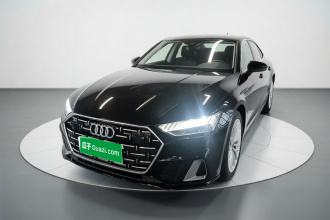 奥迪A7L 2024款 45TFSI S-line 筑梦型 流晶套装