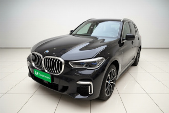 宝马X5 2022款 改款 xDrive 30Li 尊享型M运动套装