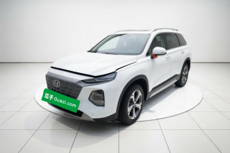 现代 胜达 2023款 旅行家 380T GDi 自动两驱GLX精英版