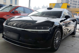 鸿蒙智行 享界S9T 2025款 增程 Ultra长续航版