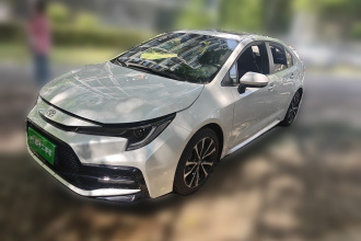 丰田 雷凌 2022款 185T CVT运动版