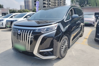 腾势D9 2024款 EV 600 四驱尊贵型