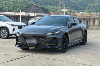 长安UNI-V 2022款 1.5T 运动版