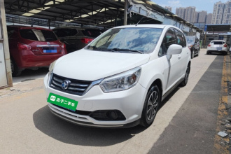 启辰R50 2015款 1.6L 自动时尚版