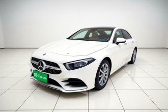 奔驰A级 2021款 A 200 L 运动轿车时尚型