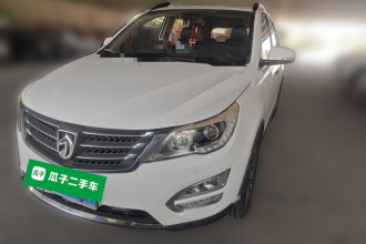 宝骏560 2015款 1.8L 手动豪华型