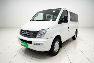 上汽大通MAXUS 新途V80 2021款 2.0T 手动经典傲运通短轴超低顶5/6座