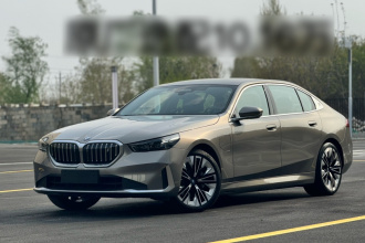 宝马i5 2024款 eDrive 35L 尊享型 豪华套装