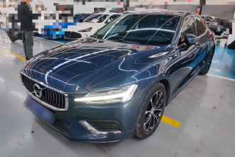 沃尔沃S60 2020款 T4 智逸豪华版