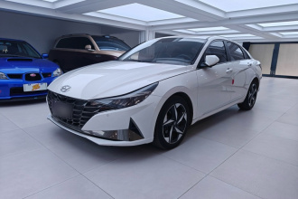 现代 伊兰特 2021款 1.5L CVT LUX尊贵版