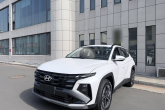 现代 2025款 途胜L 1.5T 精英版