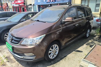 宝骏730 2016款 1.5L 手动舒适型 7座 国V