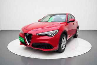 阿尔法·罗密欧 Stelvio斯坦维 2017款 2.0T 200HP 精英版