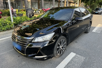 丰田 皇冠 2018款 2.0T 时尚版