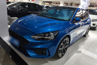 福特 福克斯 2021款 两厢 EcoBoost 180 自动ST Line