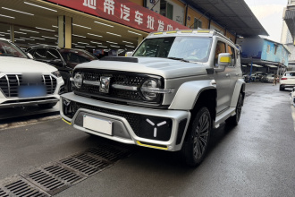 超境汽车 共创坦克300 2021款 2.0T 赛博坦克