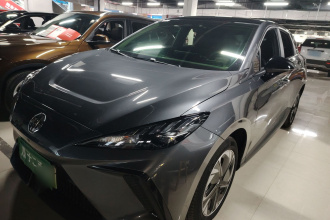 名爵 MG4 EV 2022款 425km 豪华版