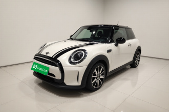 MINI 2023款 改款 1.5T COOPER 艺术家