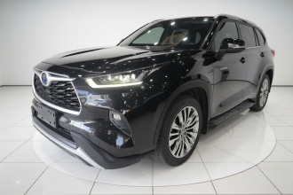 丰田 汉兰达 2022款 双擎 2.5L 四驱尊贵版 7座